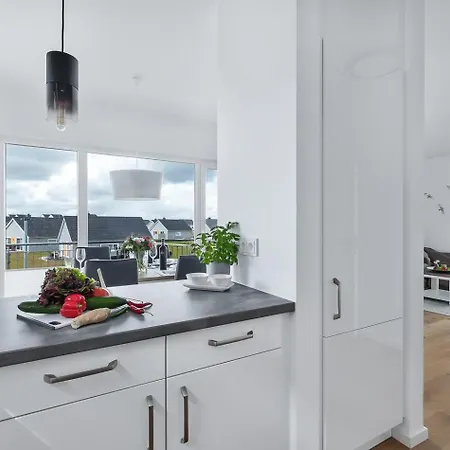 Hamptons 1 Og, Balkon, Tiefgarage オルペニッツ