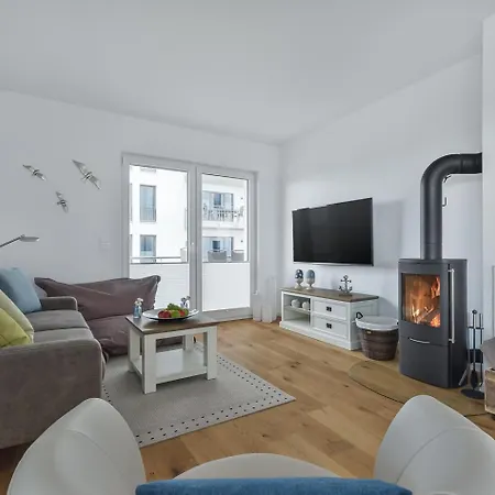 Hamptons 1 Og, Balkon, Tiefgarage アパート *