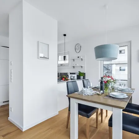 Hamptons 1 Og, Balkon, Tiefgarage アパート オルペニッツ