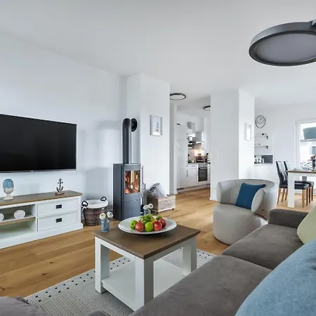 Hamptons 1 Og, Balkon, Tiefgarage オルペニッツ