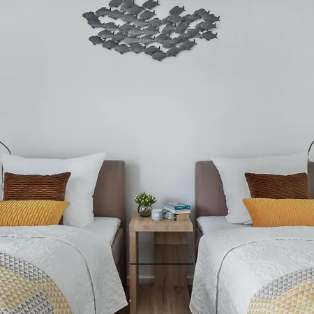 Hamptons 1 Og, Balkon, Tiefgarage * オルペニッツ